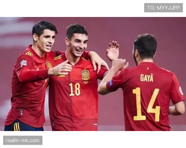 阿什拉夫与阿尔巴数据对比:谁才是边路防守的最佳选择? 阿什拉夫与阿尔巴数据对比:谁才是边路防守的最佳选择?