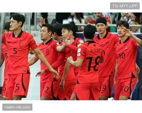 韩国队亚洲杯遗憾出局，未来发展备受关注