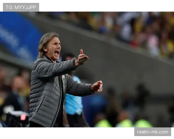 秘鲁队主帅战术灵活调整，球队备战新赛季状态显著回升