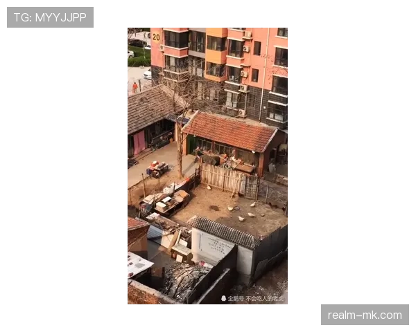 邢傲伟退役后住北京四合院，每天五点起床遛弯买豆浆